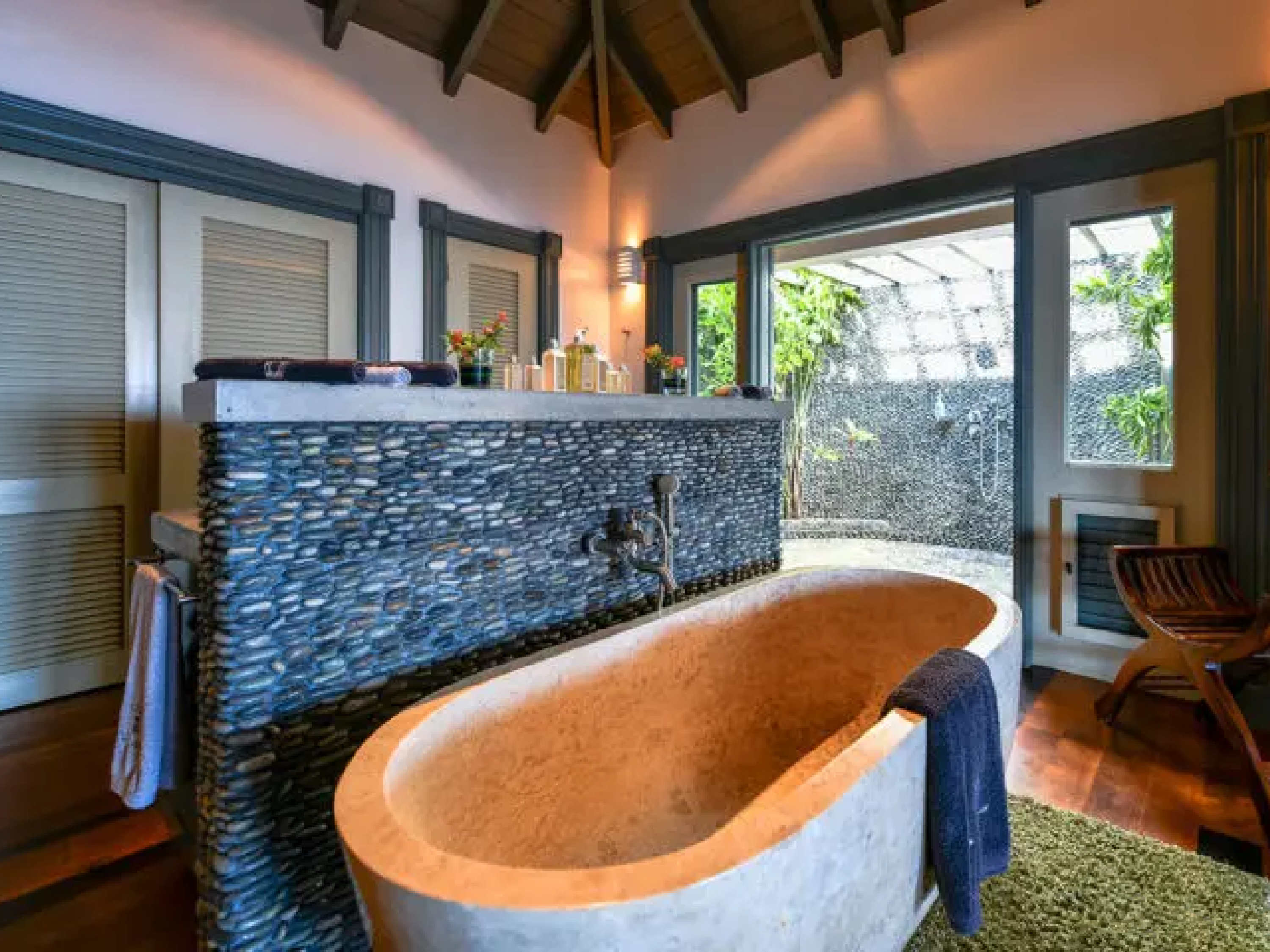 JJ Haus Natural Stone Freestanding Bathtub