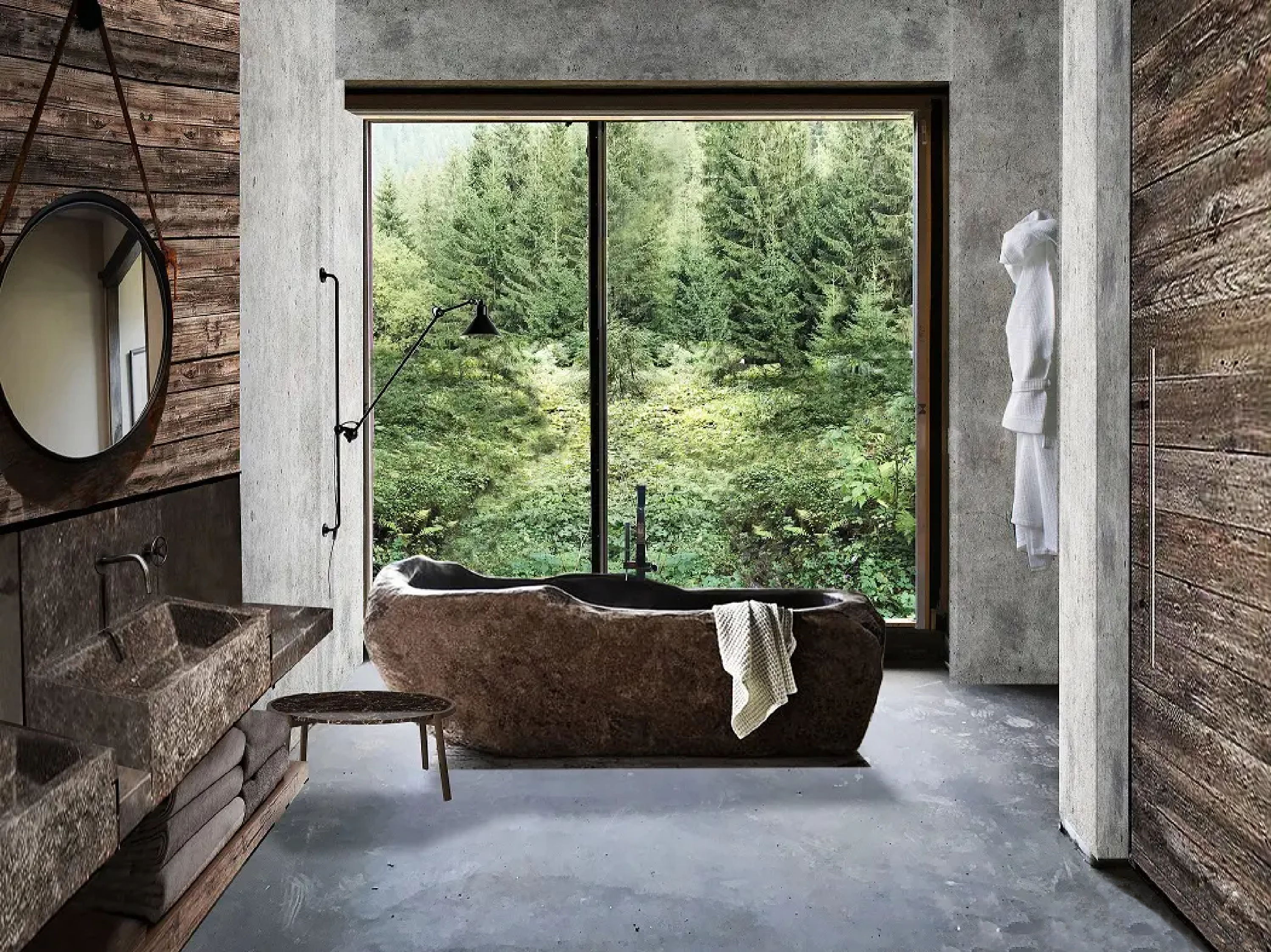 JJ Haus River Stone Bathtub