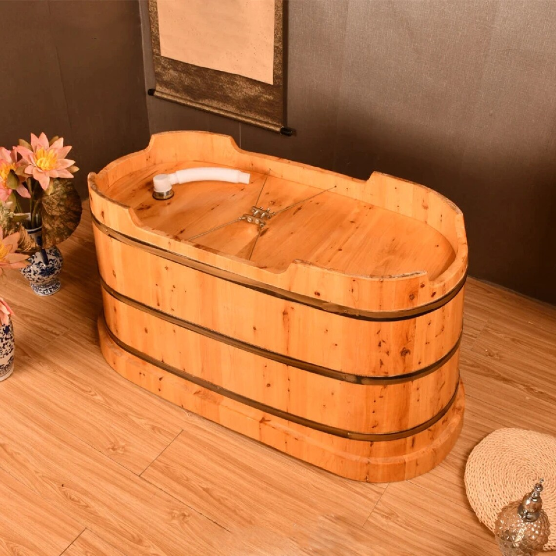 Handmade Cedar Wooden Bathtub • High Quality