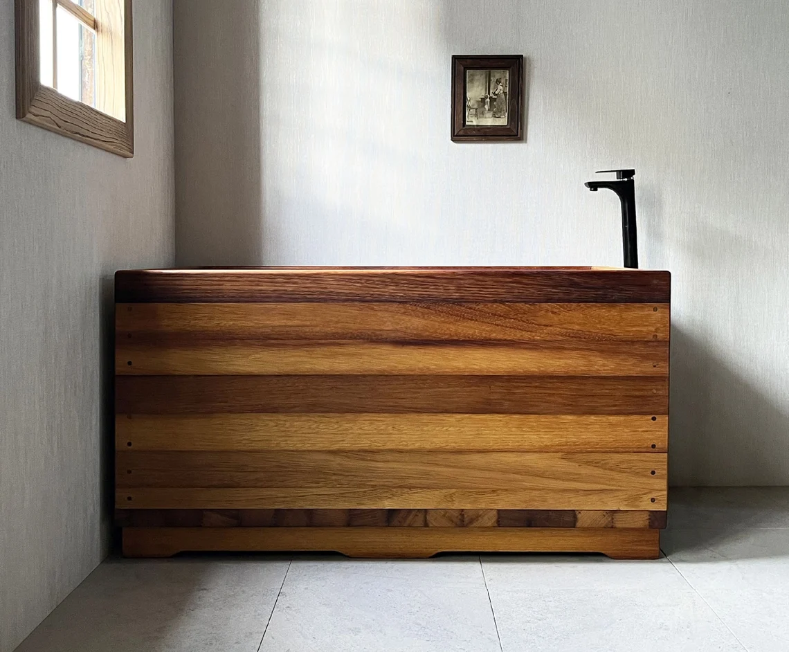 Ofuro Wooden Soaking Bathtub Iroko Wood Customizable