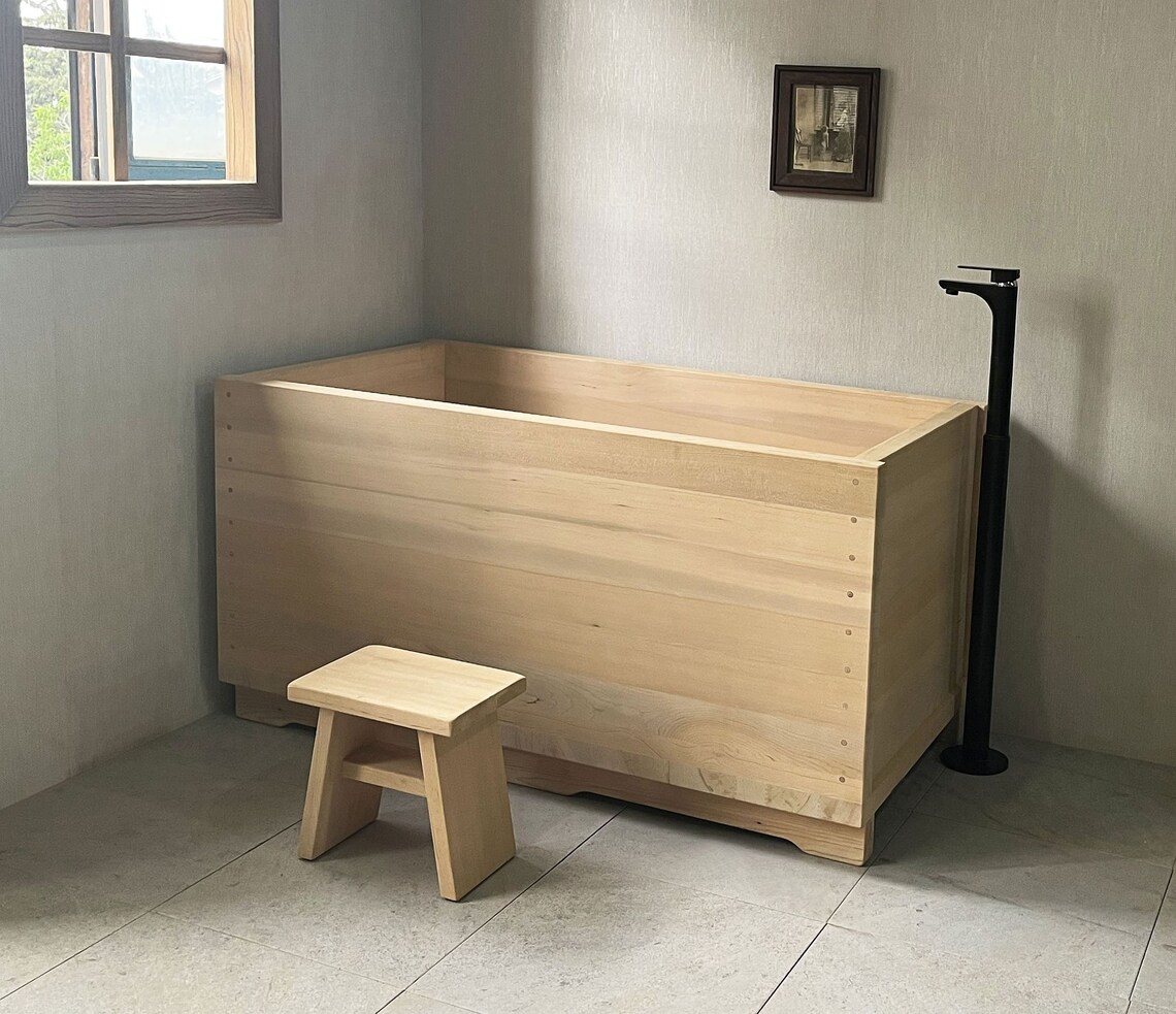 Cedar Tub Ofuro Wooden Soaking Bathtub Customizable